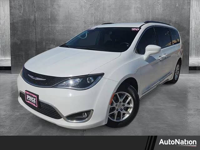 2020 Chrysler Pacifica Minivan Touring L FWD photo