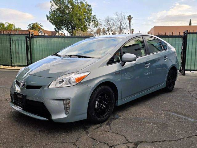 2015 Toyota Prius Two FWD photo