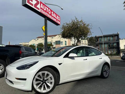 2022 Tesla Model 3 Long Range AWD photo