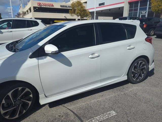 2018 Toyota Corolla iM  FWD photo