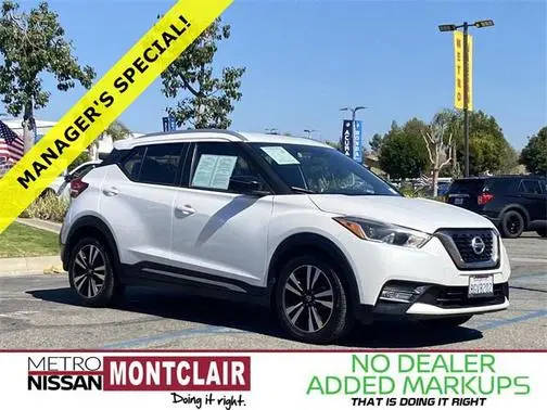 2018 Nissan Kicks SR FWD photo