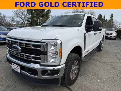 2023 Ford F-350 Super Duty XLT 4WD photo