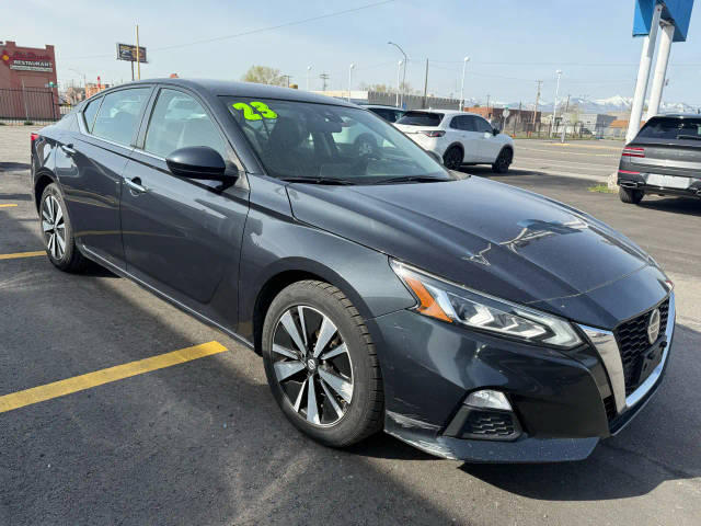 2022 Nissan Altima 2.5 SV FWD photo