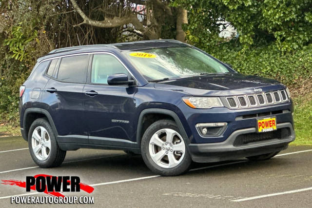 2019 Jeep Compass Latitude FWD photo