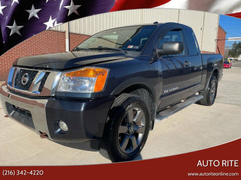 2015 Nissan Titan SV 4WD photo