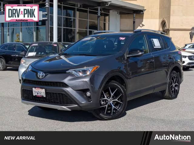 2016 Toyota RAV4 SE FWD photo