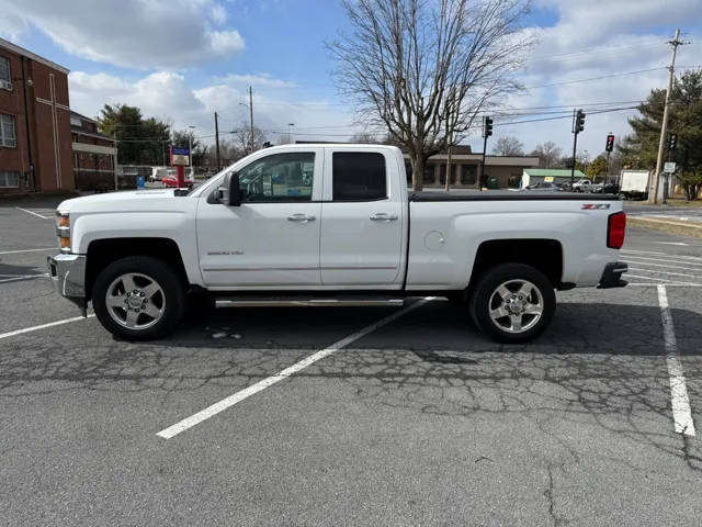 2015 Chevrolet Silverado 2500HD LTZ 4WD photo