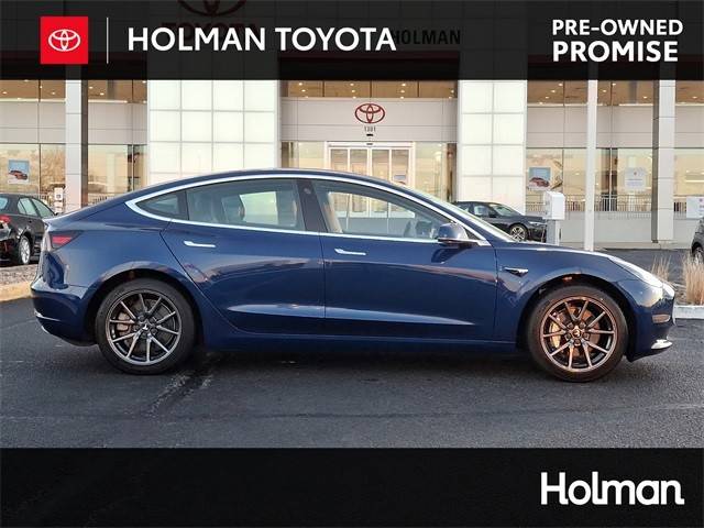2019 Tesla Model 3 Standard Range RWD photo