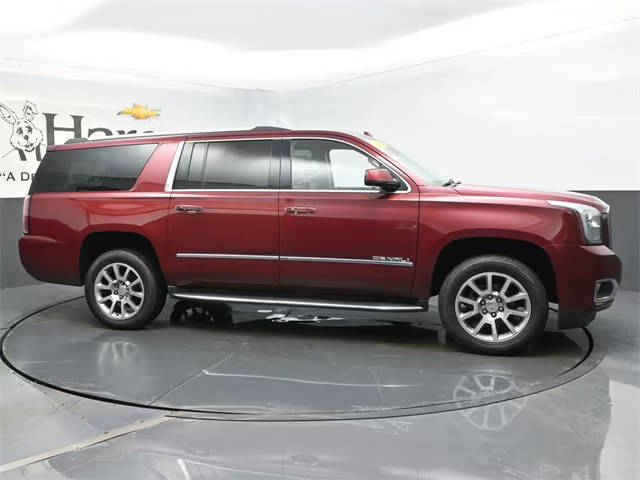 2019 GMC Yukon XL Denali RWD photo