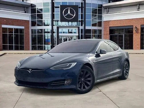 2020 Tesla Model S Long Range AWD photo