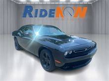 2023 Dodge Challenger SXT RWD photo