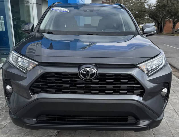 2021 Toyota RAV4 XLE FWD photo