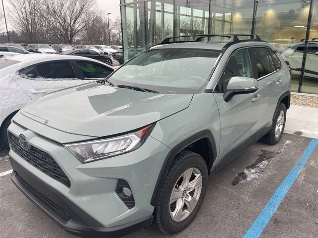 2021 Toyota RAV4 XLE AWD photo