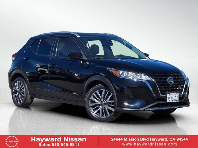 2021 Nissan Kicks SV FWD photo