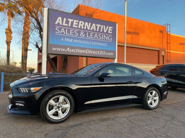 2016 Ford Mustang V6 RWD photo