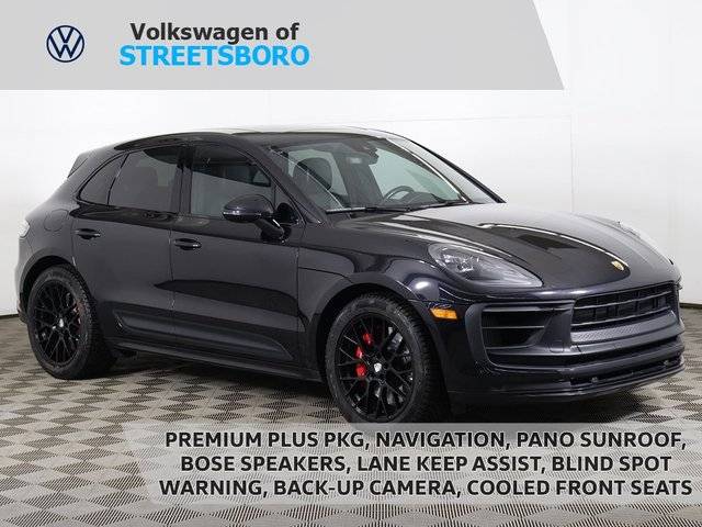 2022 Porsche Macan GTS AWD photo