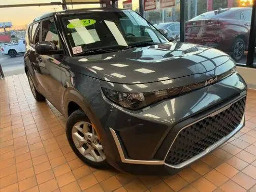 2023 Kia Soul LX FWD photo
