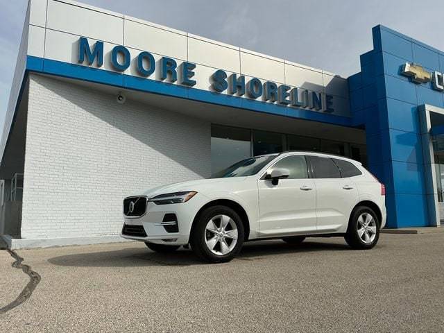 2022 Volvo XC60 Momentum AWD photo