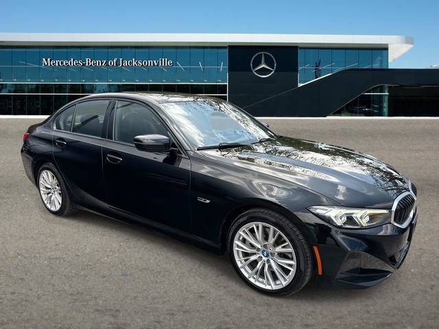 2023 BMW 3 Series 330e RWD photo