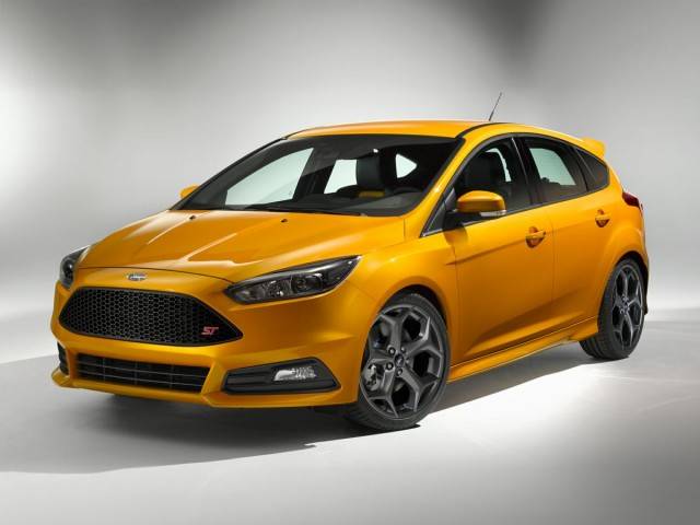 2016 Ford Focus ST FWD photo
