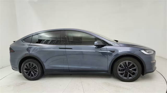 2023 Tesla Model X  AWD photo