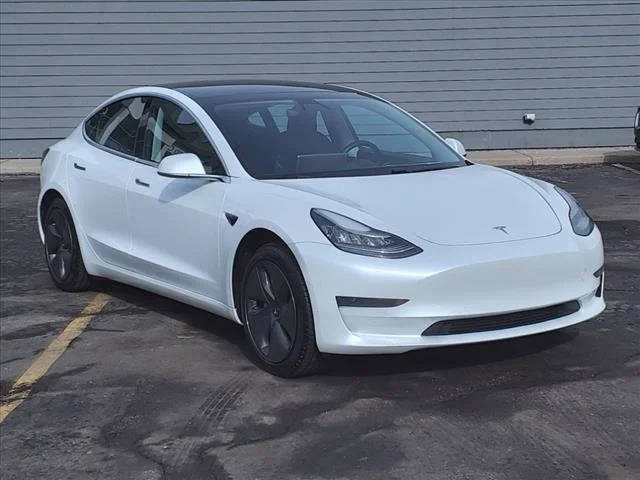 2019 Tesla Model 3 Standard Range Plus RWD photo