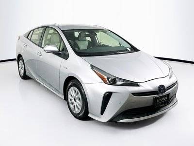 2022 Toyota Prius LE FWD photo