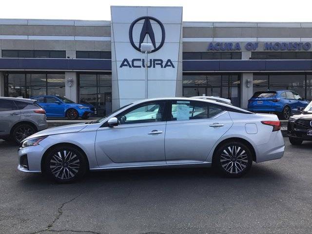 2023 Nissan Altima 2.5 SV FWD photo