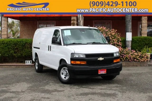 2019 Chevrolet Express Cargo  RWD photo