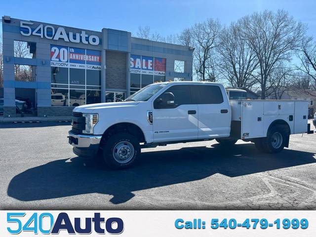 2019 Ford F-350 Super Duty LARIAT 4WD photo