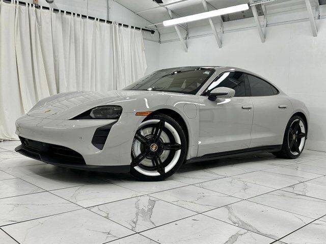 2023 Porsche Taycan GTS AWD photo