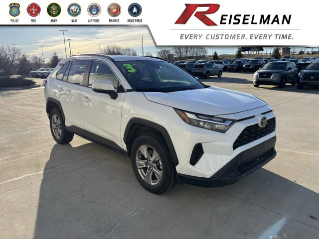 2023 Toyota RAV4 XLE FWD photo