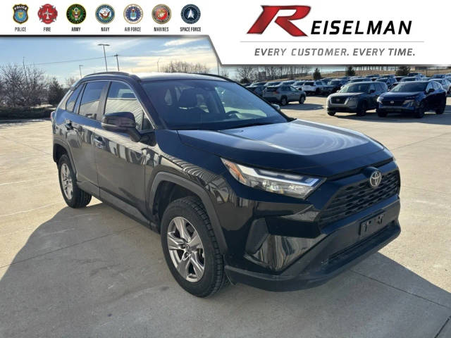 2023 Toyota RAV4 XLE FWD photo