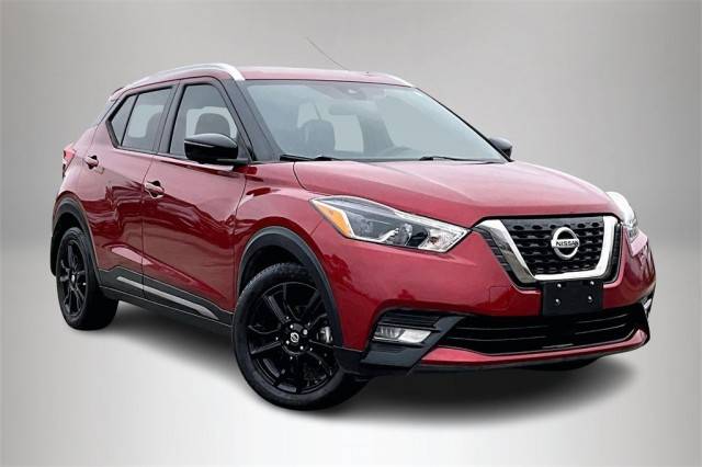 2020 Nissan Kicks SR FWD photo