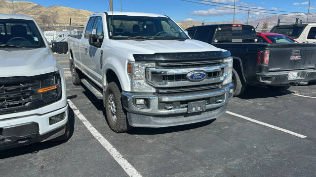 2022 Ford F-350 Super Duty XLT 4WD photo