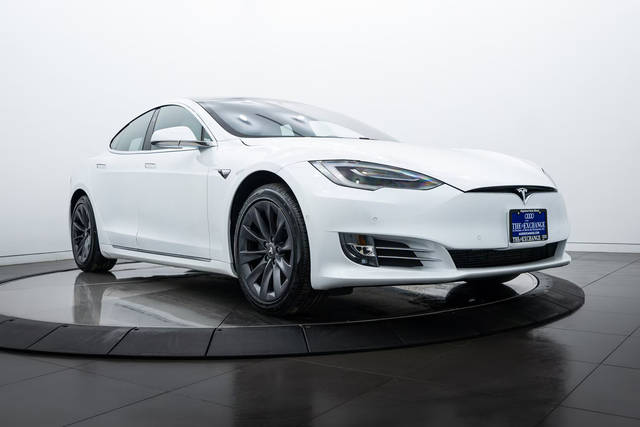 2020 Tesla Model S Long Range AWD photo