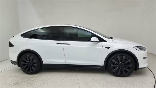 2022 Tesla Model X  AWD photo
