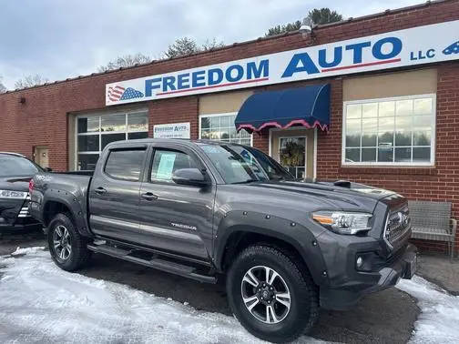 2016 Toyota Tacoma SR 4WD photo