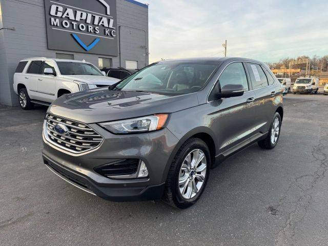 2022 Ford Edge Titanium AWD photo