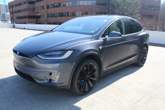 2019 Tesla Model X 100D AWD photo