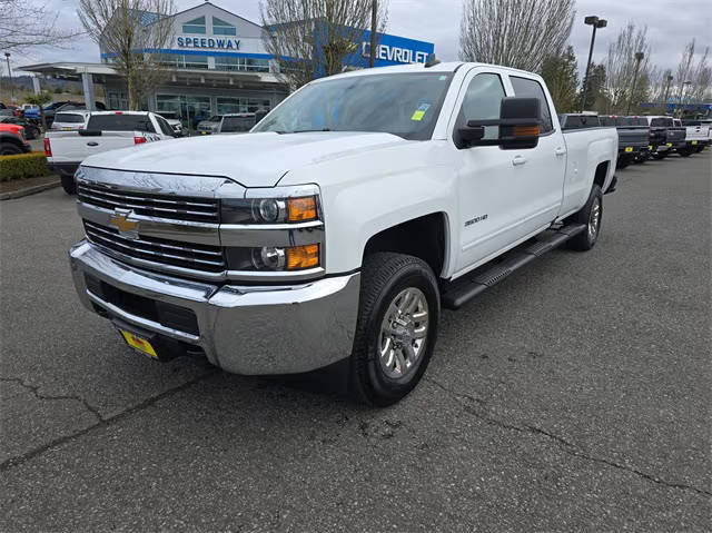 2018 Chevrolet Silverado 3500HD LT 4WD photo