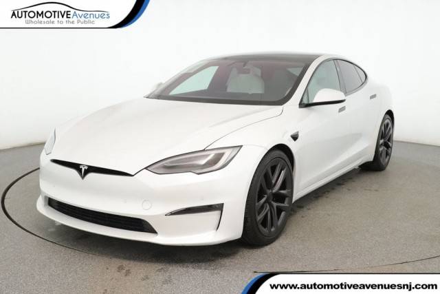 2022 Tesla Model S Plaid AWD photo