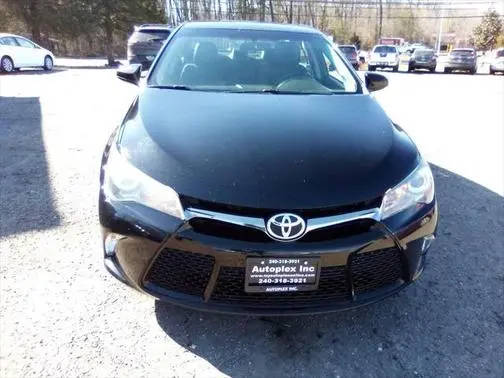 2017 Toyota Camry SE FWD photo