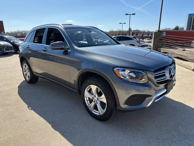 2016 Mercedes-Benz GLC-Class GLC 300 AWD photo