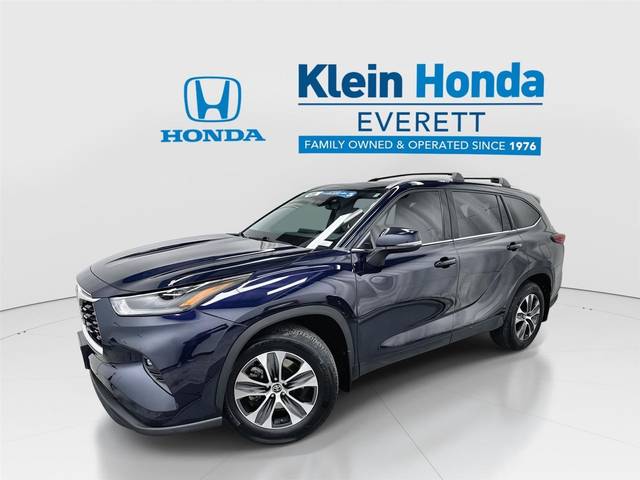 2022 Toyota Highlander XLE AWD photo