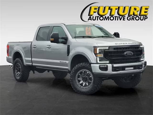 2021 Ford F-350 Super Duty LARIAT 4WD photo