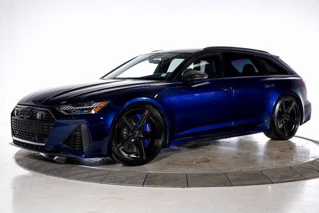 2021 Audi RS 6 Avant AWD photo