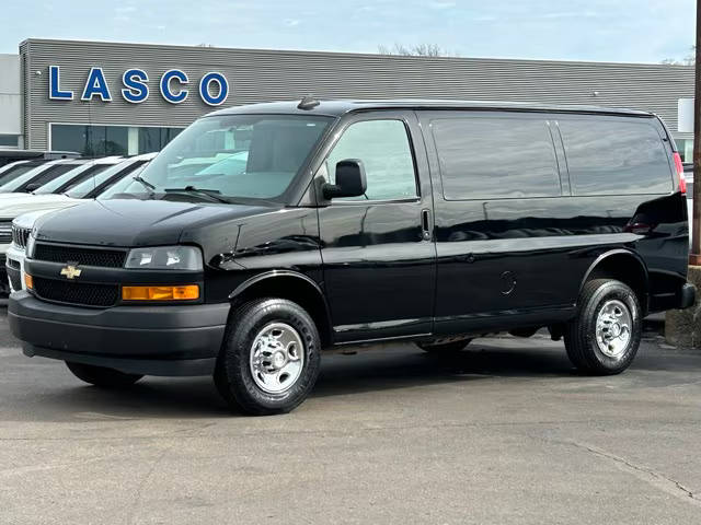 2019 Chevrolet Express Cargo  RWD photo