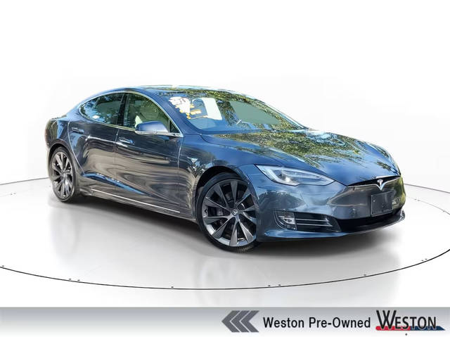 2019 Tesla Model S Standard Range AWD photo