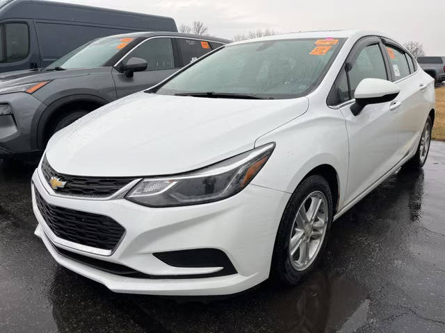 2018 Chevrolet Cruze LT FWD photo